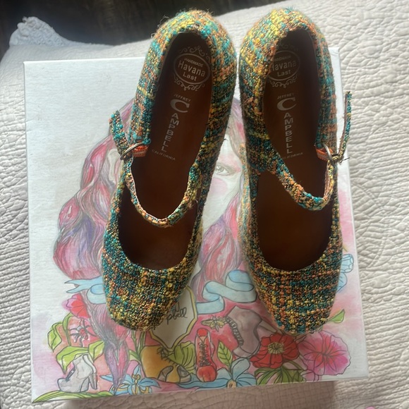 Jeffrey Campbell size 8 - Picture 2 of 3